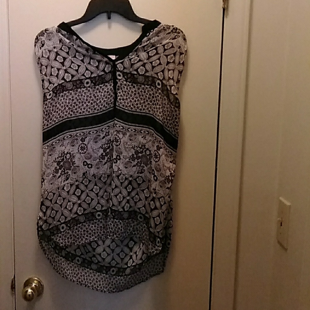 Semi transperent sleeveless top